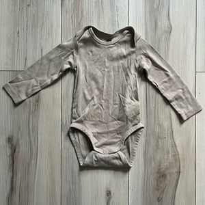 3/$20 H&M 6-9m Baby Organic Cotton Long Sleeve Onesie
